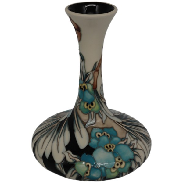 Sheila - Trial - Vase